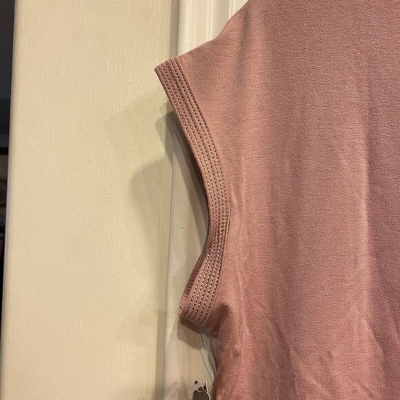 Bundle Of 2 L Seamless Cap Sleeve Cami Crop Tops NWT Rose And Tan Rayon/Spandex - Picture 13 of 15
